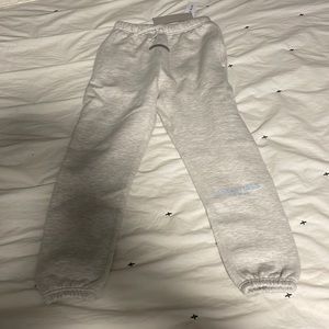 Brand new - kids essentials sweat pants - size 10